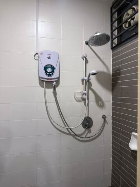 Servis Apartment untuk Disewa di Palazio - Louis Tan - Bathroom - PropertyGuru.com.my