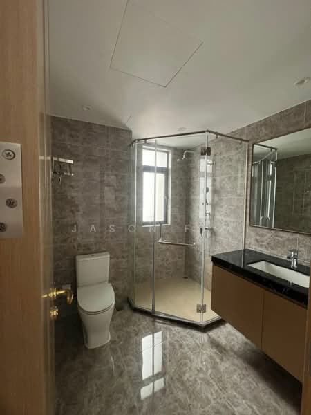 Kondominium untuk Dijual di R&F Princess Cove Phase 2-Seine Region - Jason Fam - Bathroom - PropertyGuru.com.my