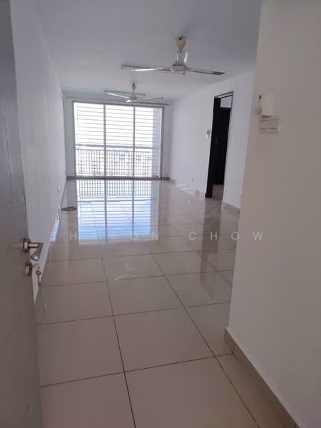 Kondominium untuk Dijual di Suasana Lumayan - Sharon Chow - Living Room - PropertyGuru.com.my