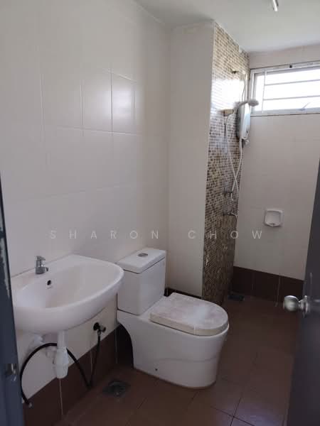 Kondominium untuk Dijual di Suasana Lumayan - Sharon Chow - Bathroom - PropertyGuru.com.my