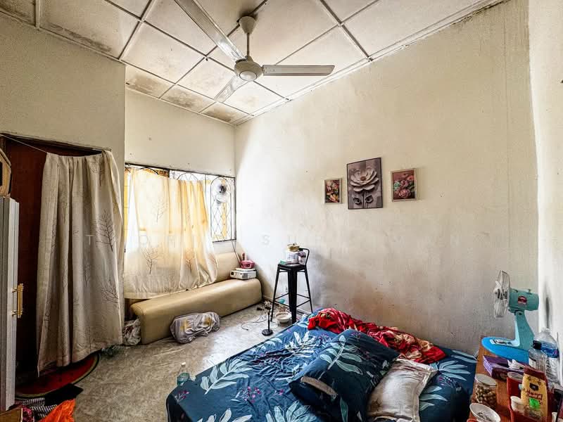 2-storey Terraced House for Sale in Taman Ehsan (Kepong) - Thoriq Suparman - Bedroom - PropertyGuru.com.my
