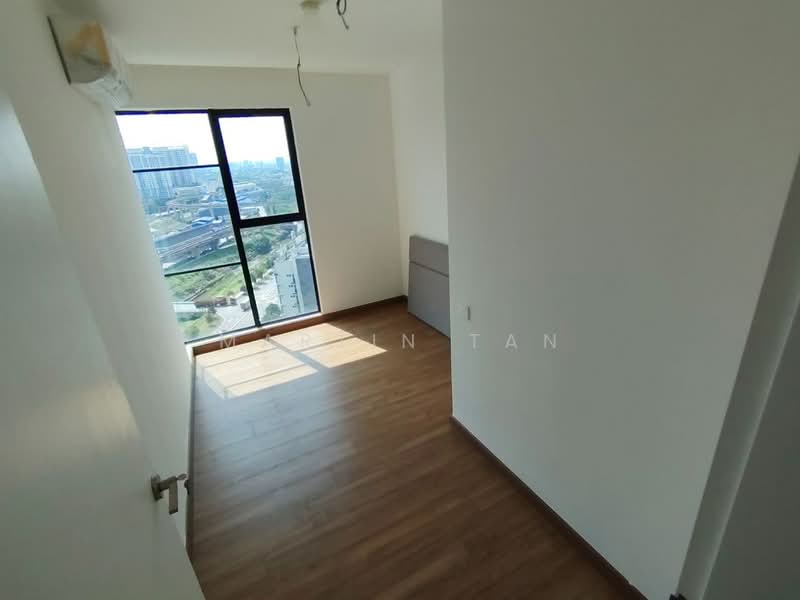 Servis Apartment untuk Disewa di AraTre' Residences - Martin Tan - 2nd Bedroom - PropertyGuru.com.my