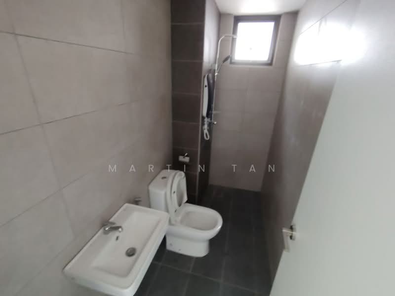 Servis Apartment untuk Disewa di AraTre' Residences - Martin Tan - Bathroom - PropertyGuru.com.my