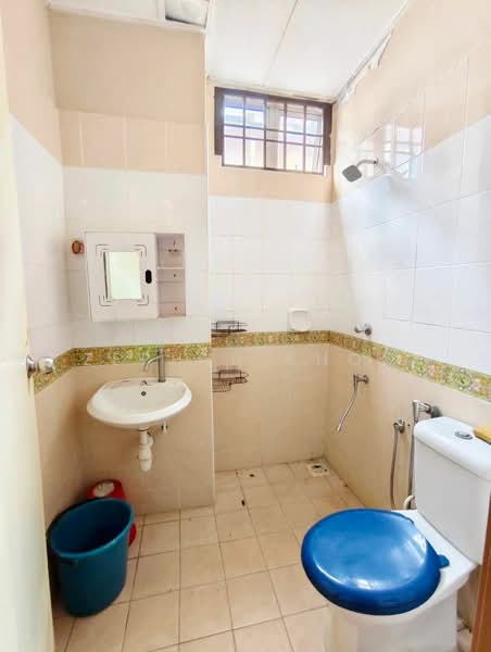 2-storey Terraced House for Sale in Taman Skudai Indah (Skudai) - Zephyr Khoo - Bathroom - PropertyGuru.com.my