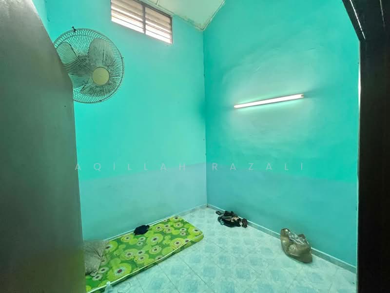 Rumah Teres 1 Tingkat untuk Dijual di Bandar Rinching Seksyen 1 (Semenyih) - Aqillah Razali - Bedroom - PropertyGuru.com.my