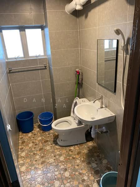 Condominium for Sale at Permai Ria - Danial Mohd Zaki - Bathroom - PropertyGuru.com.my