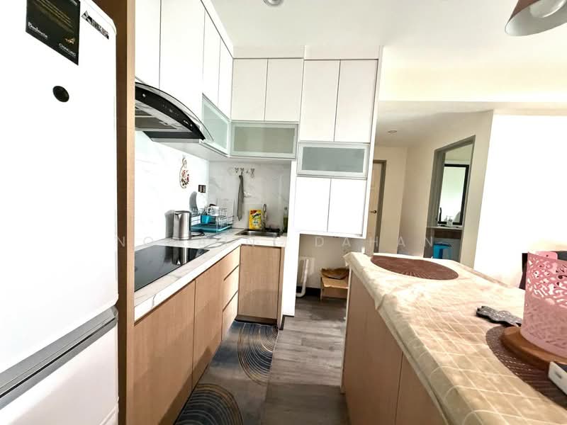 Servis Apartment untuk Dijual di Brunsfield Riverview - Noraini Dahan - Kitchen - PropertyGuru.com.my