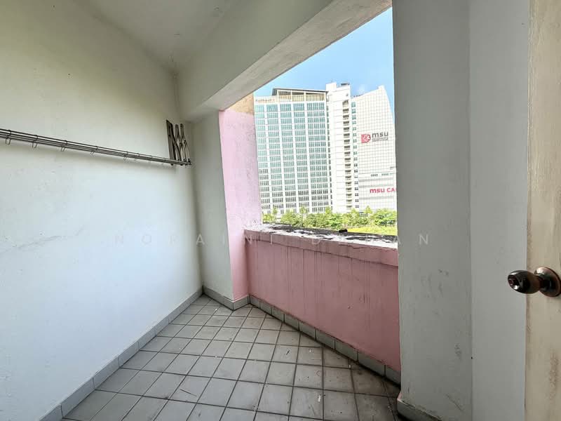 Servis Apartment untuk Dijual di Brunsfield Riverview - Noraini Dahan - Balcony - PropertyGuru.com.my