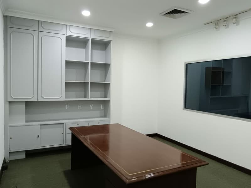 Office for Sale in Golden Triangle (KL City Centre) - Phyllis Lim - Study - PropertyGuru.com.my