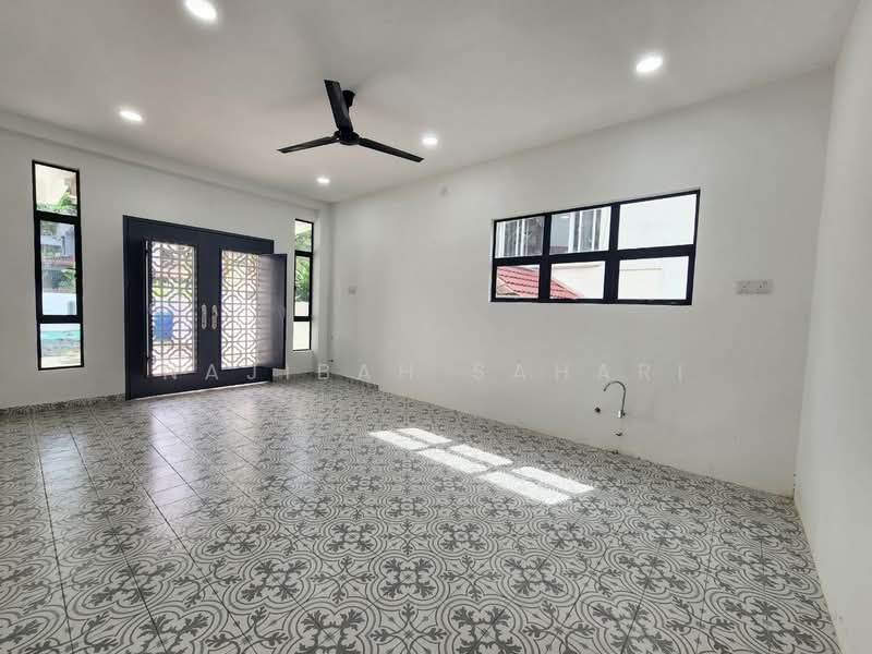Semi-Detached House for Sale in Taman Koperasi Cuepacs (Cheras) - Najibah Sahari - PropertyGuru.com.my