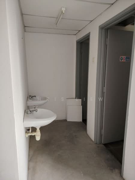Kedai untuk Disewa di Sri Pulai Perdana 2 (Skudai) - Chris Liew - Bathroom - PropertyGuru.com.my