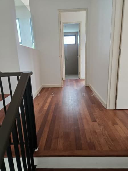 Semi-Detached House for Sale in Shah Alam (Selangor) - Tris Jong - Corridor - PropertyGuru.com.my