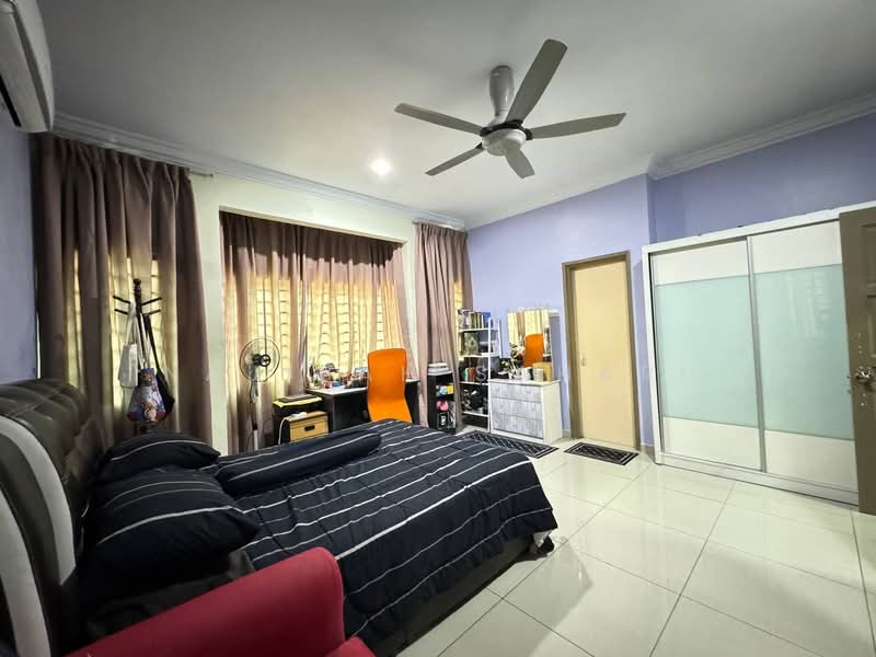 2-storey Terraced House for Sale in Taman Kelana Idaman (Ara Damansara) - Najibah Sahari - PropertyGuru.com.my