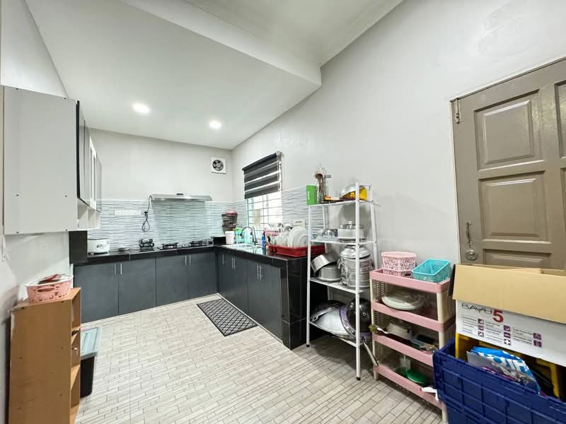 2-storey Terraced House for Sale in Taman Kelana Idaman (Ara Damansara) - Najibah Sahari - PropertyGuru.com.my