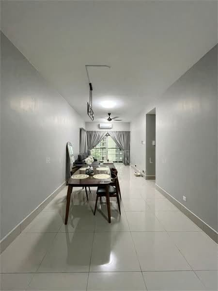 Servis Apartment untuk Dijual di Serviced Residence @ Razak City Residences (RC Residences) - Ridzuan Lu - Living Room - PropertyGuru.com.my