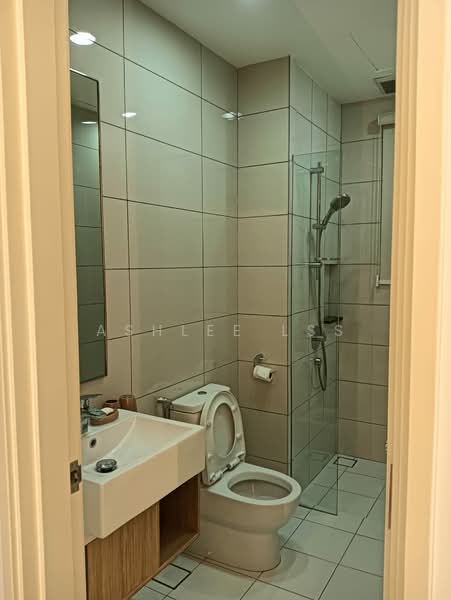 Servis Apartment untuk Disewa di Avara - Ashlee LSS - Bathroom - PropertyGuru.com.my