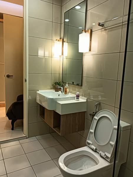 Servis Apartment untuk Disewa di Avara - Ashlee LSS - Bathroom - PropertyGuru.com.my