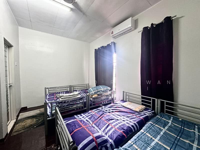 Rumah Berkembar untuk Dijual di Bandar Bukit Mahkota (Bangi) - Muhammad Ridhwan Mohd Huzairi - Bedroom - PropertyGuru.com.my