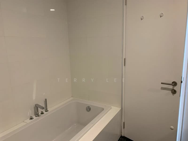 Servis Apartment untuk Disewa di Arcoris Residences - Terry Lee - Bathroom - PropertyGuru.com.my