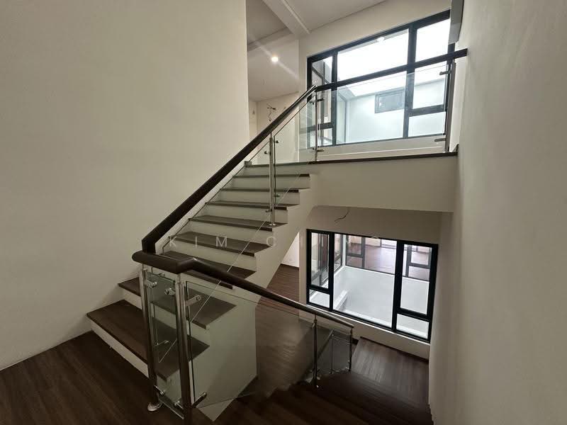 Bungalow House untuk Dijual di Taman Gembira (Jalan Klang Lama (Old Klang Road)) - Kim Ching - PropertyGuru.com.my