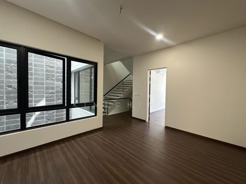 Bungalow House untuk Dijual di Taman Gembira (Jalan Klang Lama (Old Klang Road)) - Kim Ching - PropertyGuru.com.my