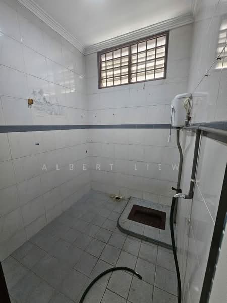 2-storey Terraced House for Sale in Pagoh (Johor) - Albert Liew - Bathroom - PropertyGuru.com.my