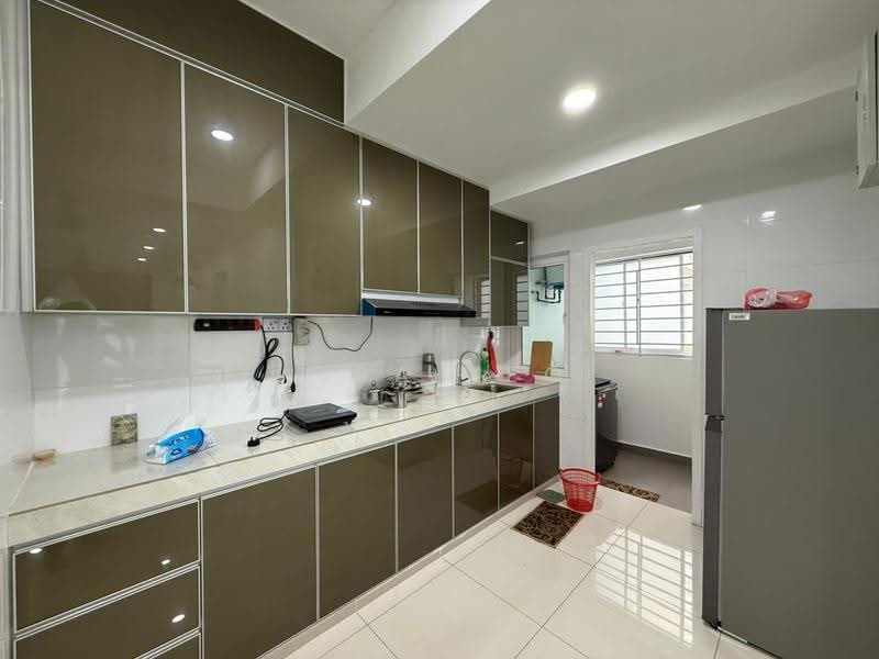 Condominium for Rent at D'Suites Akasia Horizon @ Horizon Hills - Lisa Yeo - Kitchen - PropertyGuru.com.my
