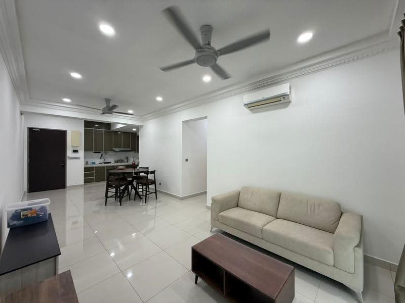 Condominium for Rent at D'Suites Akasia Horizon @ Horizon Hills - Lisa Yeo - Living Room - PropertyGuru.com.my