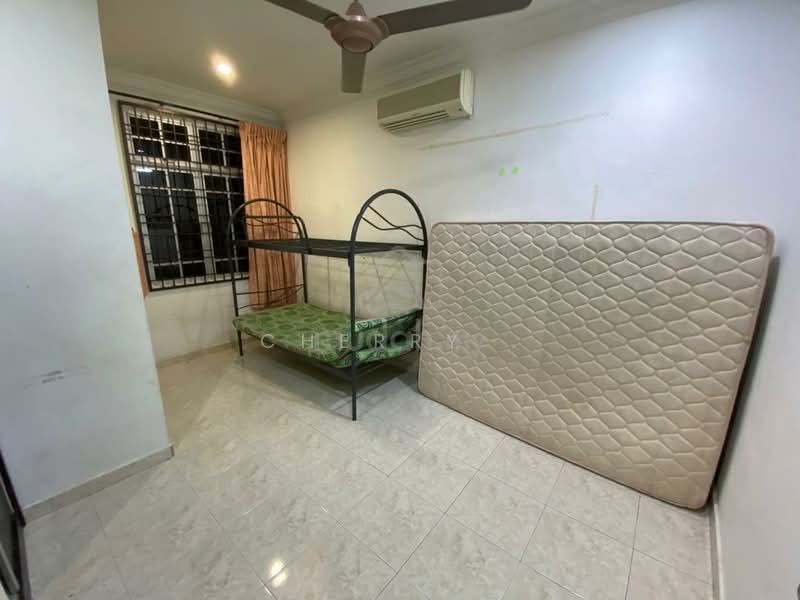 Terraced House for Sale in Taman Melaka Jaya (Batu Berendam) - Cherry . - Bedroom - PropertyGuru.com.my