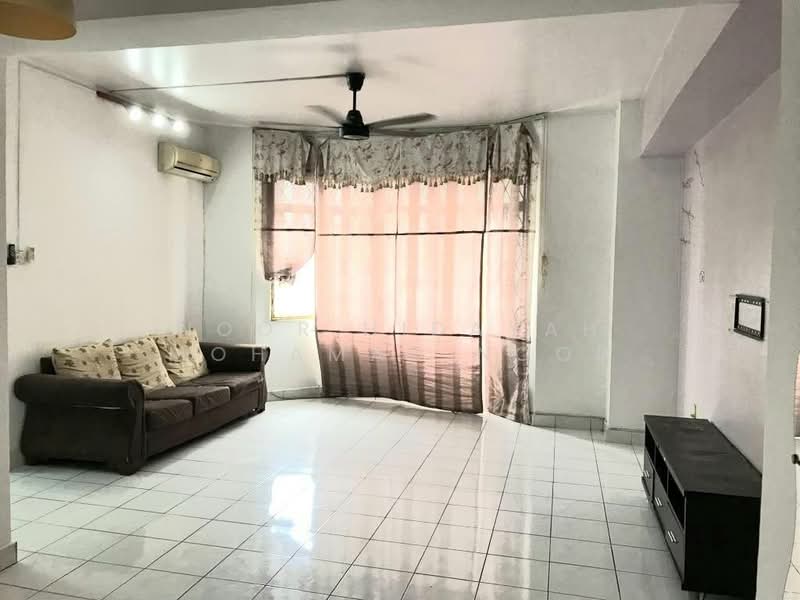 Condominium for Sale at Kelana Puteri - Noor Hidayah Mohamad Noor - Living Room - PropertyGuru.com.my