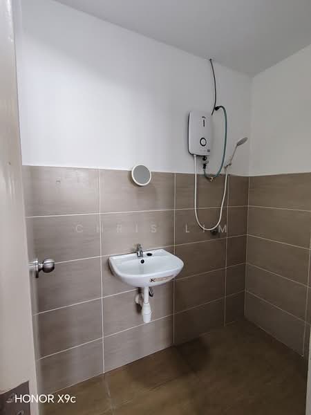 Kondominium untuk Disewa di Residensi Gembira 737 - Chris Lim - Bathroom - PropertyGuru.com.my