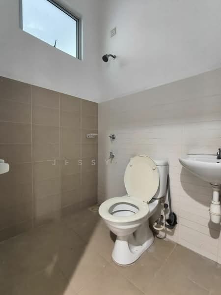 2-storey Terraced House for Rent in Setia Tropika (Johor Bahru) - Jessy Koh - Bathroom - PropertyGuru.com.my