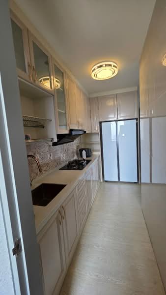 Service Residence for Rent at The Era @ Duta North - Anna Teo - Kitchen - PropertyGuru.com.my