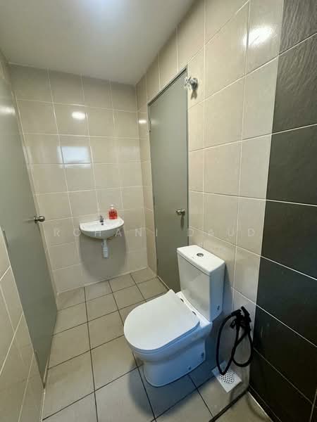 Rumah Bandar untuk Disewa di Sepang (Selangor) - Rohani Daud - Bathroom - PropertyGuru.com.my