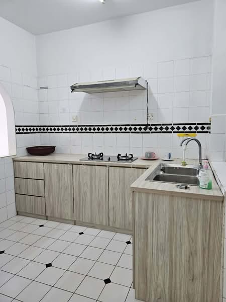 Kondominium untuk Disewa di Le Renaissance - Jessie Chen - Kitchen - PropertyGuru.com.my