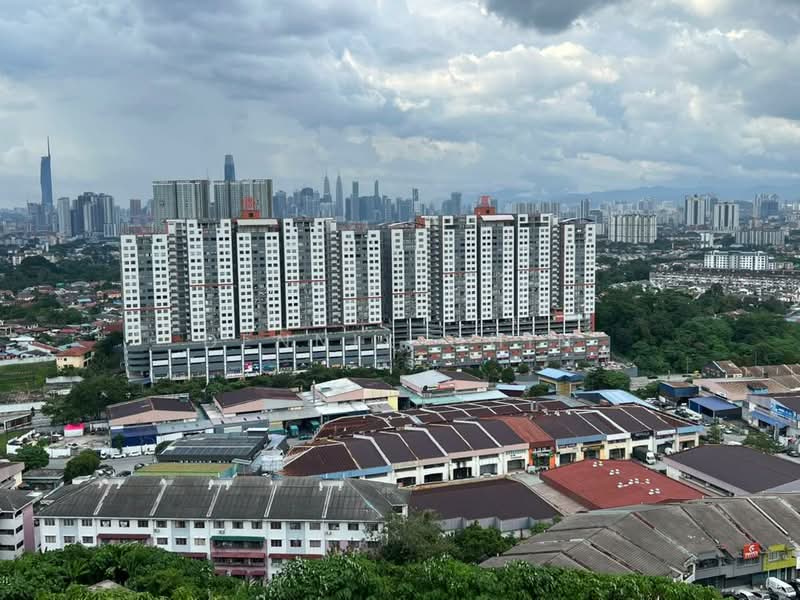 Pangsapuri untuk Disewa di Mutiara Court - Dennix Chin - Exterior - PropertyGuru.com.my