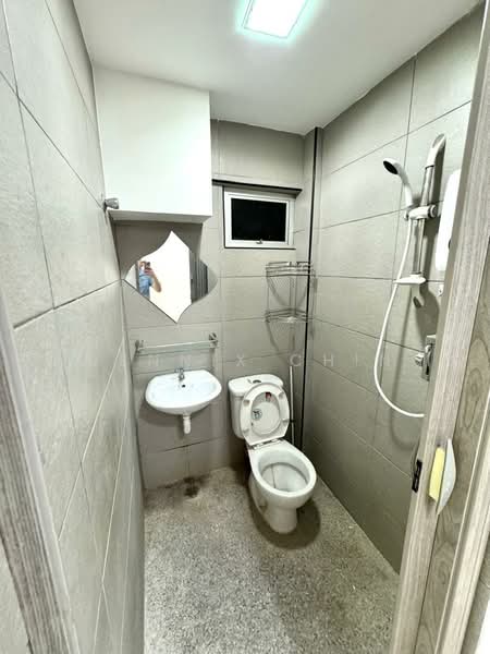 Pangsapuri untuk Disewa di Mutiara Court - Dennix Chin - Bathroom - PropertyGuru.com.my