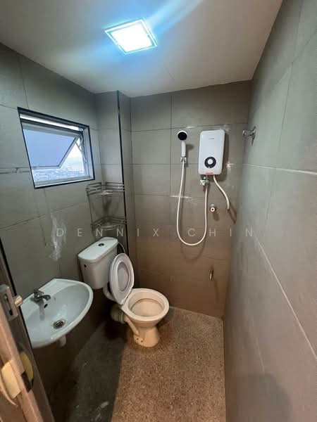 Pangsapuri untuk Disewa di Mutiara Court - Dennix Chin - Bathroom - PropertyGuru.com.my