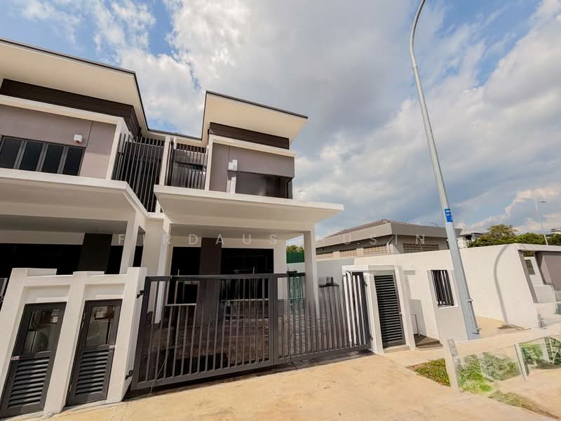 Rumah Teres untuk Dijual di Klang (Selangor) - Firdaus Husin - Exterior - PropertyGuru.com.my