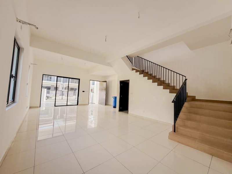 Rumah Teres untuk Dijual di Klang (Selangor) - Firdaus Husin - Living Room - PropertyGuru.com.my
