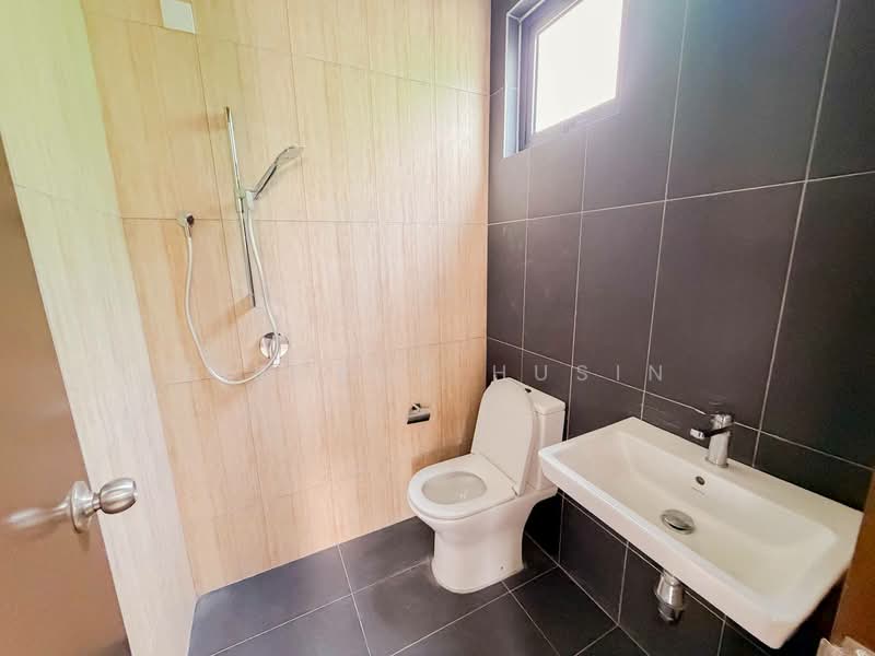 Rumah Teres untuk Dijual di Klang (Selangor) - Firdaus Husin - Bathroom - PropertyGuru.com.my