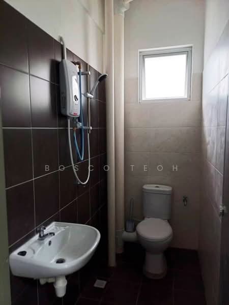 Untuk Disewa - The Rise Collection 3