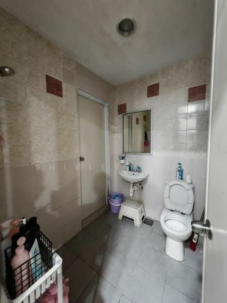 2-storey Terraced House for Sale in Bukit Jelutong (Shah Alam) - Shirley Looi - Bathroom - PropertyGuru.com.my