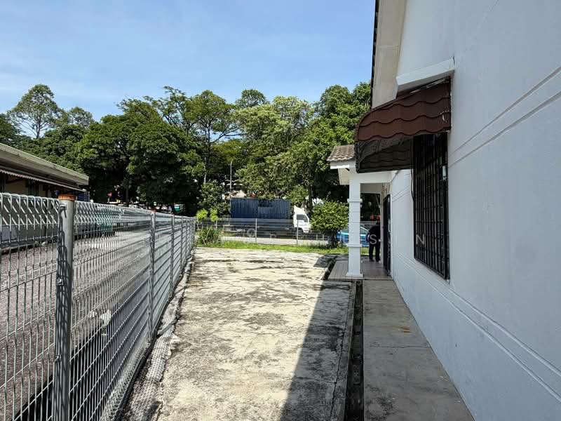 1-storey Terraced House for Sale in Bandar Sri Damansara (Selangor) - Firdaus Husin - Exterior - PropertyGuru.com.my