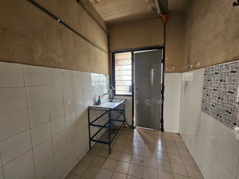 Pangsapuri untuk Dijual di Palma Apartment (Bandar Country Homes) - Lucy Chow - PropertyGuru.com.my