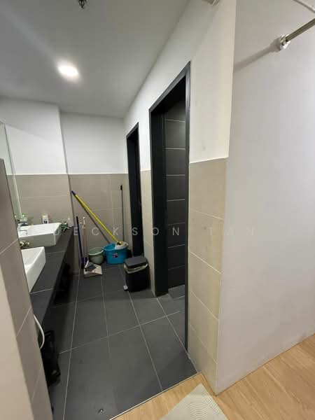 Shop / Office for Rent in Mutiara Central (Cheras) - Deckson Tan - Bathroom - PropertyGuru.com.my