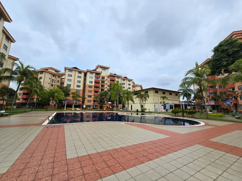 Pangsapuri untuk Dijual di Villa Bestari Apartment - Ong Lih Shyan - Exterior - PropertyGuru.com.my