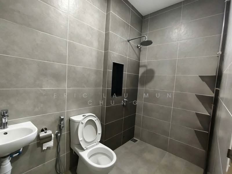 Rumah Berkembar untuk Disewa di Bandar Kinrara Seksyen 8 (Bandar Kinrara) - Eric Lau Mun Chung - PropertyGuru.com.my