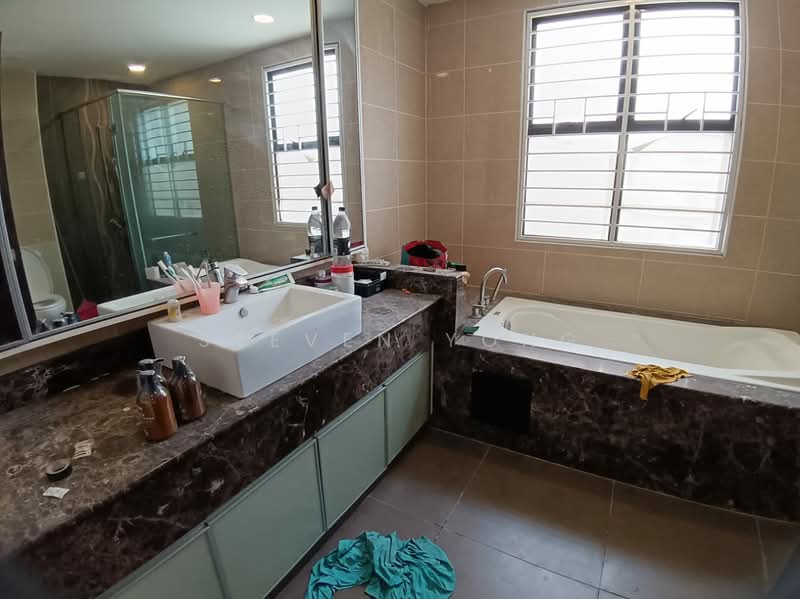 Bungalow for Sale in Bandar Sungai Long (Selangor) - Steven Yong - Bathroom - PropertyGuru.com.my