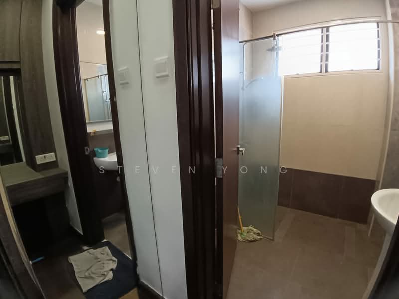Bungalow for Sale in Bandar Sungai Long (Selangor) - Steven Yong - Bathroom - PropertyGuru.com.my